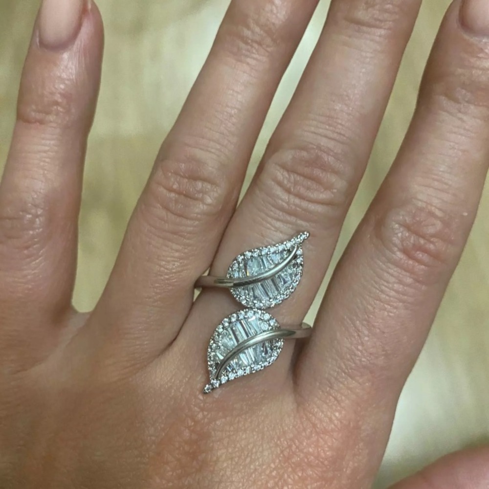 - Swarovski Elements Leaf Ring Adjustable Size 7-8 - image 3